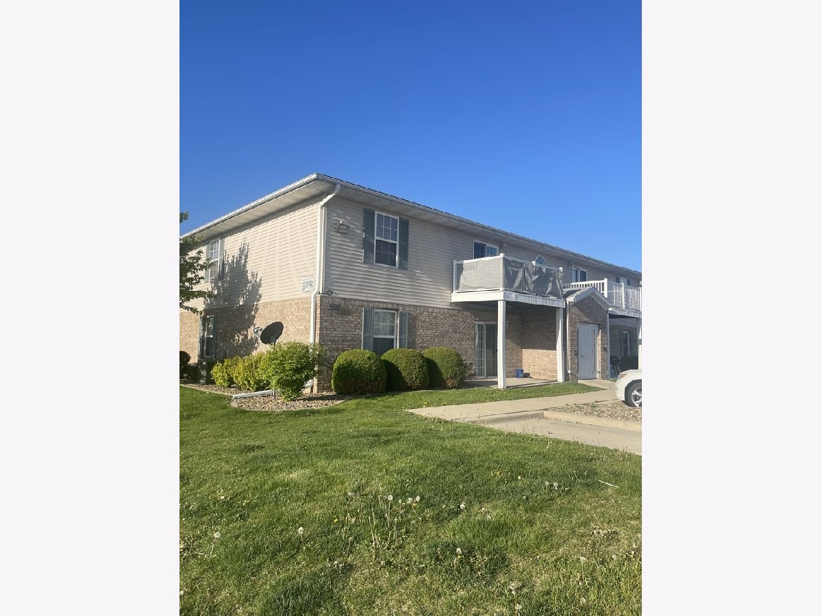 Condos & Townhomes Sold Airport Park Bloomington Illinois, 3515 Cornelius