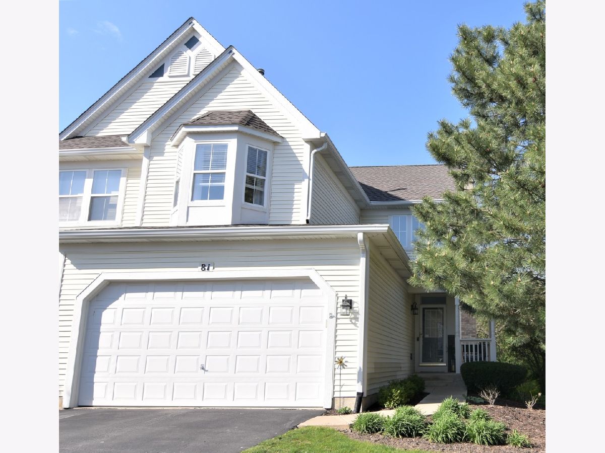 Townhomes Sold Baker Hill Glen Ellyn Illinois, 81 Tanglewood