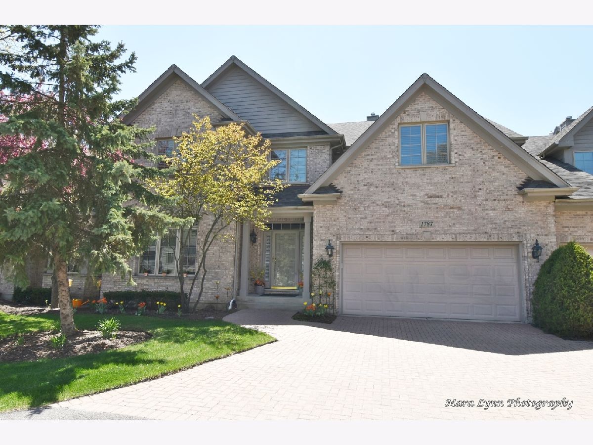 Townhomes & Condos Sold Lake In The Forest Bartlett Illinois, 1787 Rizzi
