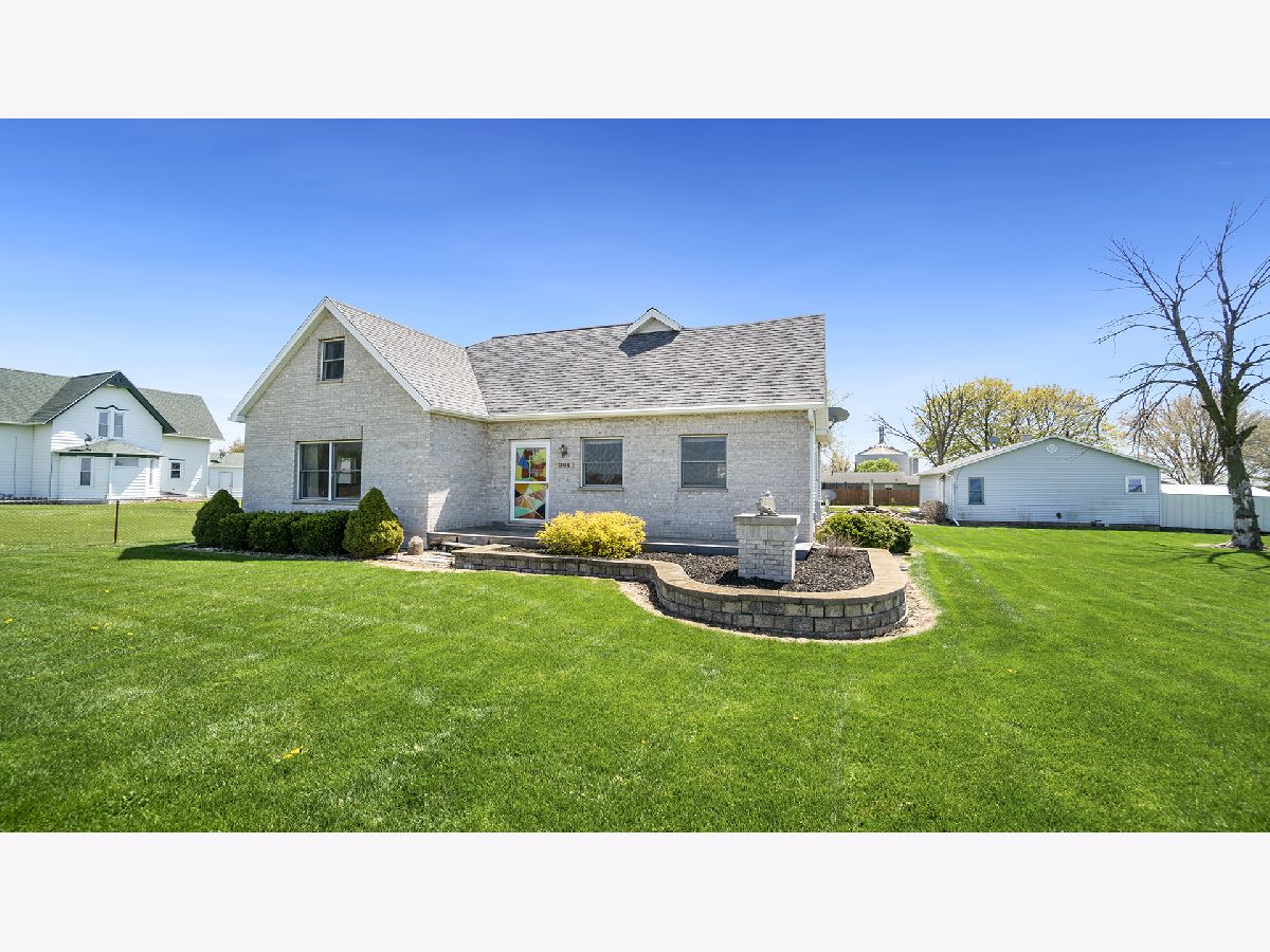  Sold Kings Illinois, 304 Linn