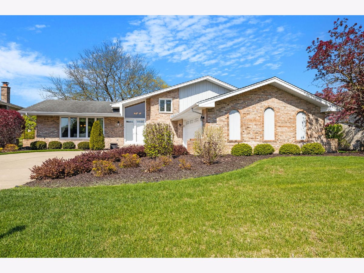 Homes Sold Lancaster South Homer Glen Illinois, 14608 West Abbott