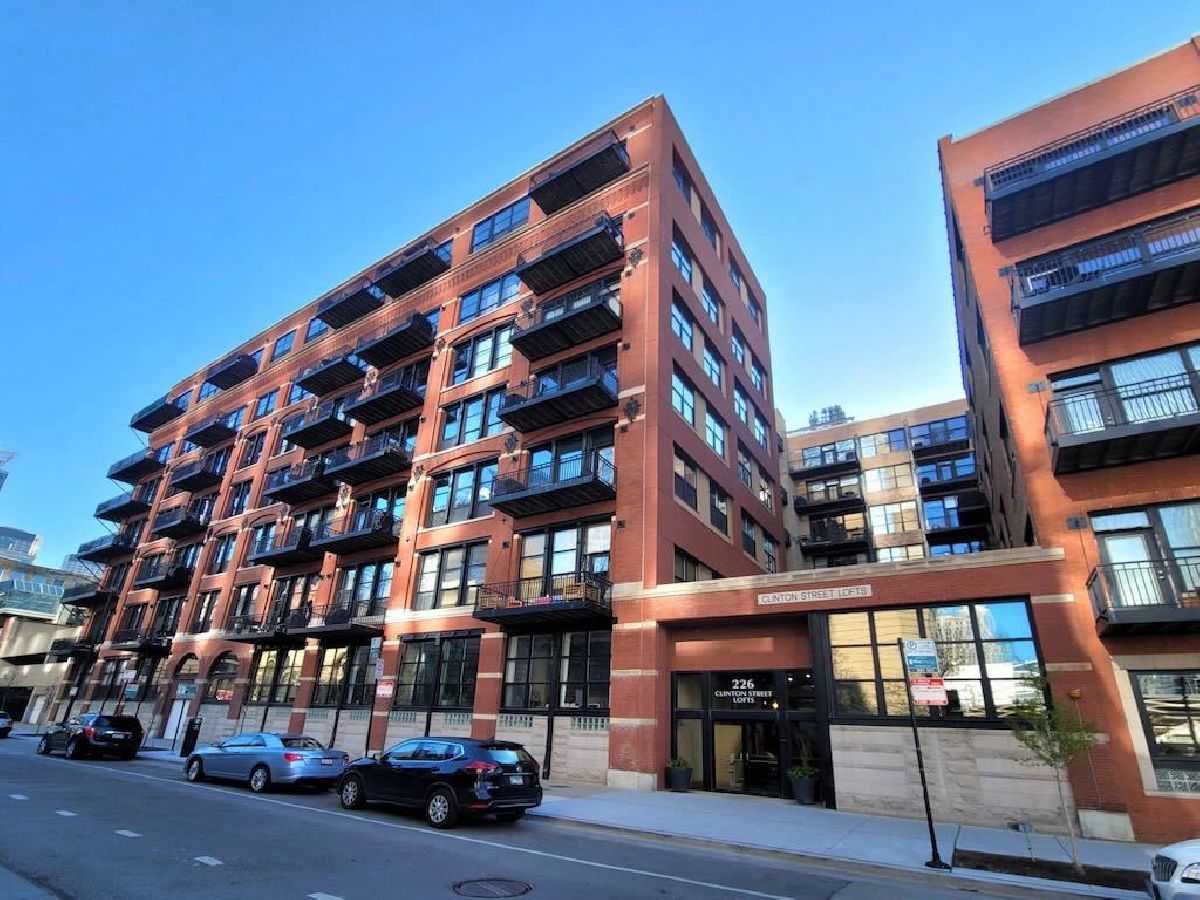 Condos & Townhomes Rented Clinton Street Lofts Chicago Illinois, 226 Clinton