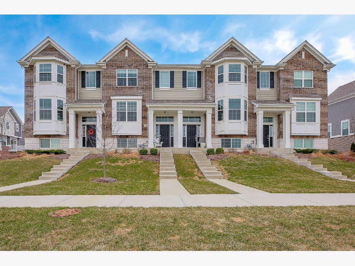 Condos & Townhomes Sold The Square At Goodings Grove Homer Glen Illinois, 13921 Belmont