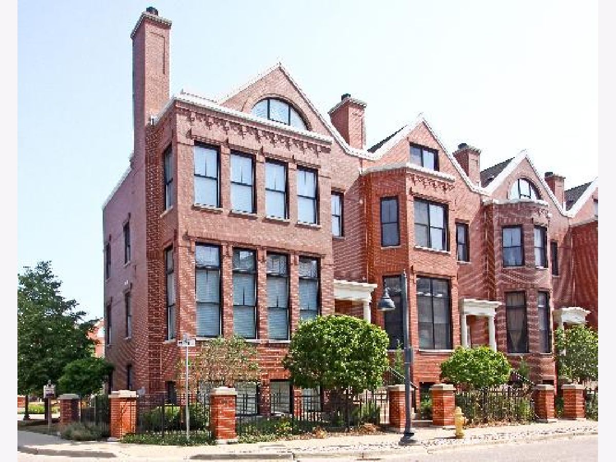 Townhomes Sold Tower Crossing Glenview Illinois, 2001 Valor
