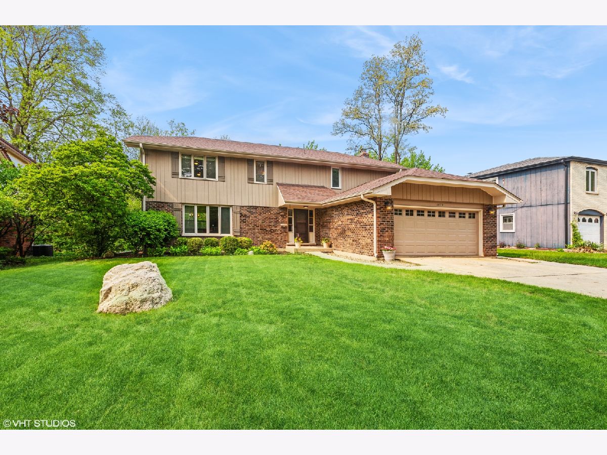 Homes Sold Oak Creek Downers Grove Illinois, 1070 Black Oak