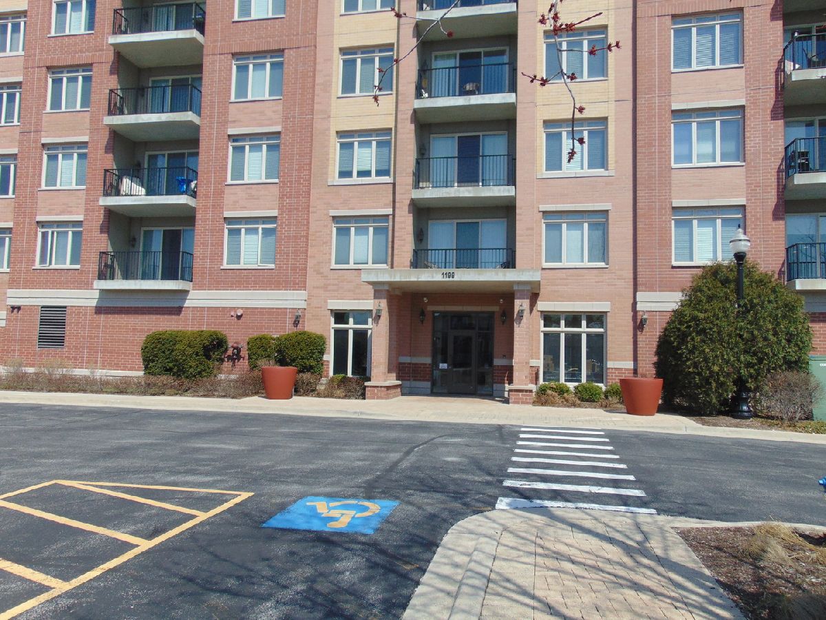 Condos & Townhomes Sold Port Clinton Place Vernon Hills Illinois, 1199 Port Clinton