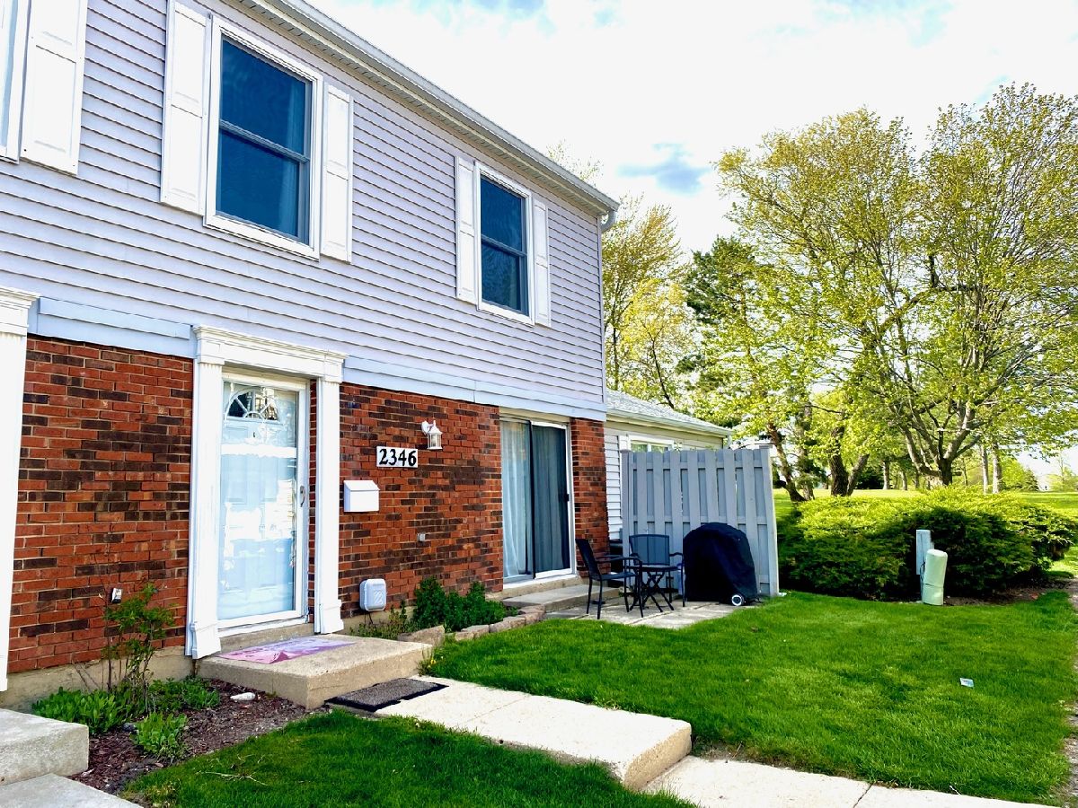 Townhomes & Condos Rented Sheffield Manor Schaumburg Illinois, 2346 Old Kings