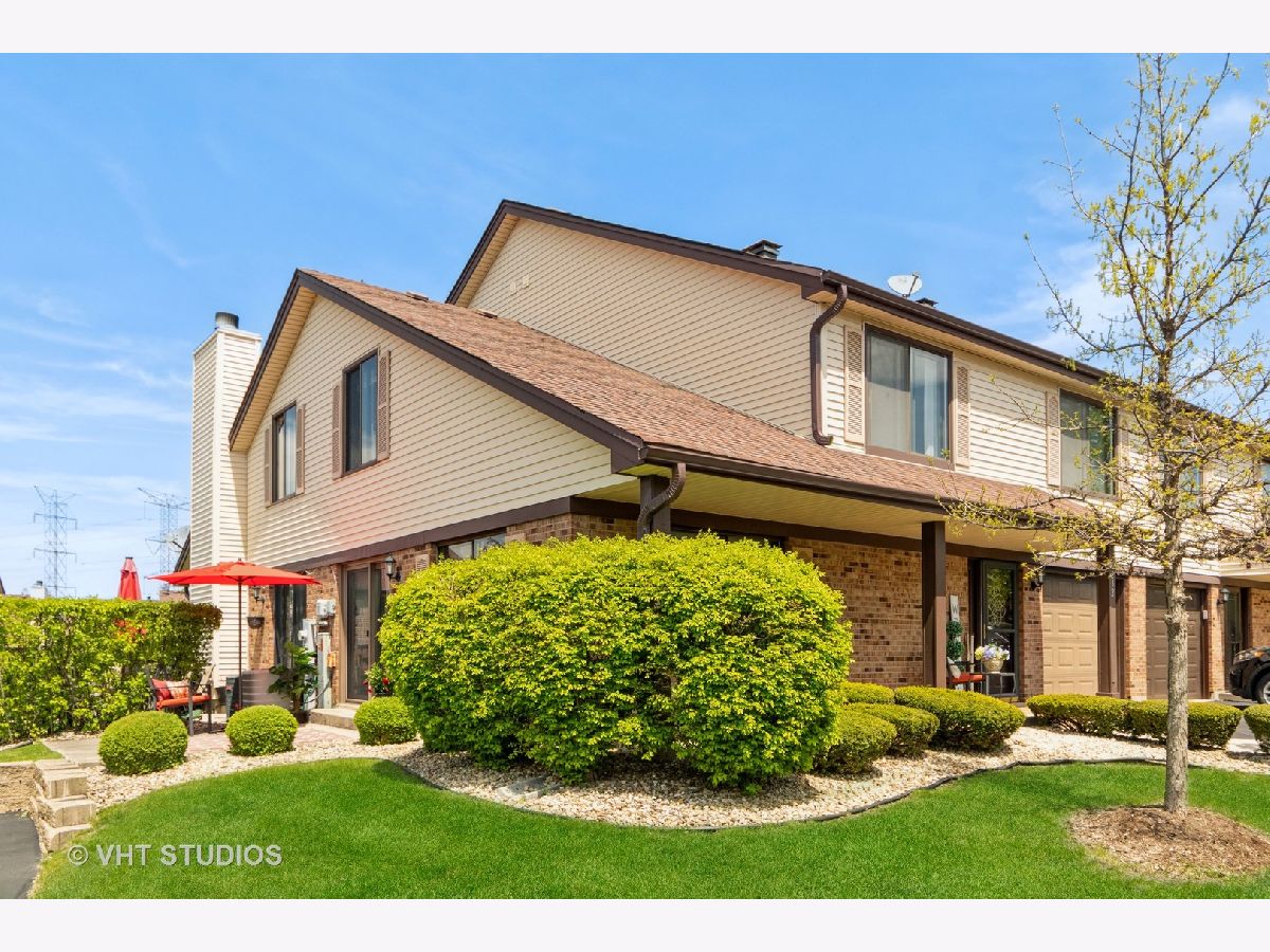 Condos & Townhomes & Homes Sold Heritage Orland Park Illinois, 9232 Auburn