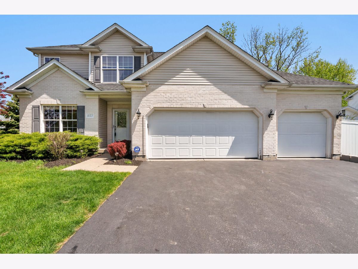 Homes Sold Arbor Of Plainfield Plainfield Illinois, 16327 Lexington