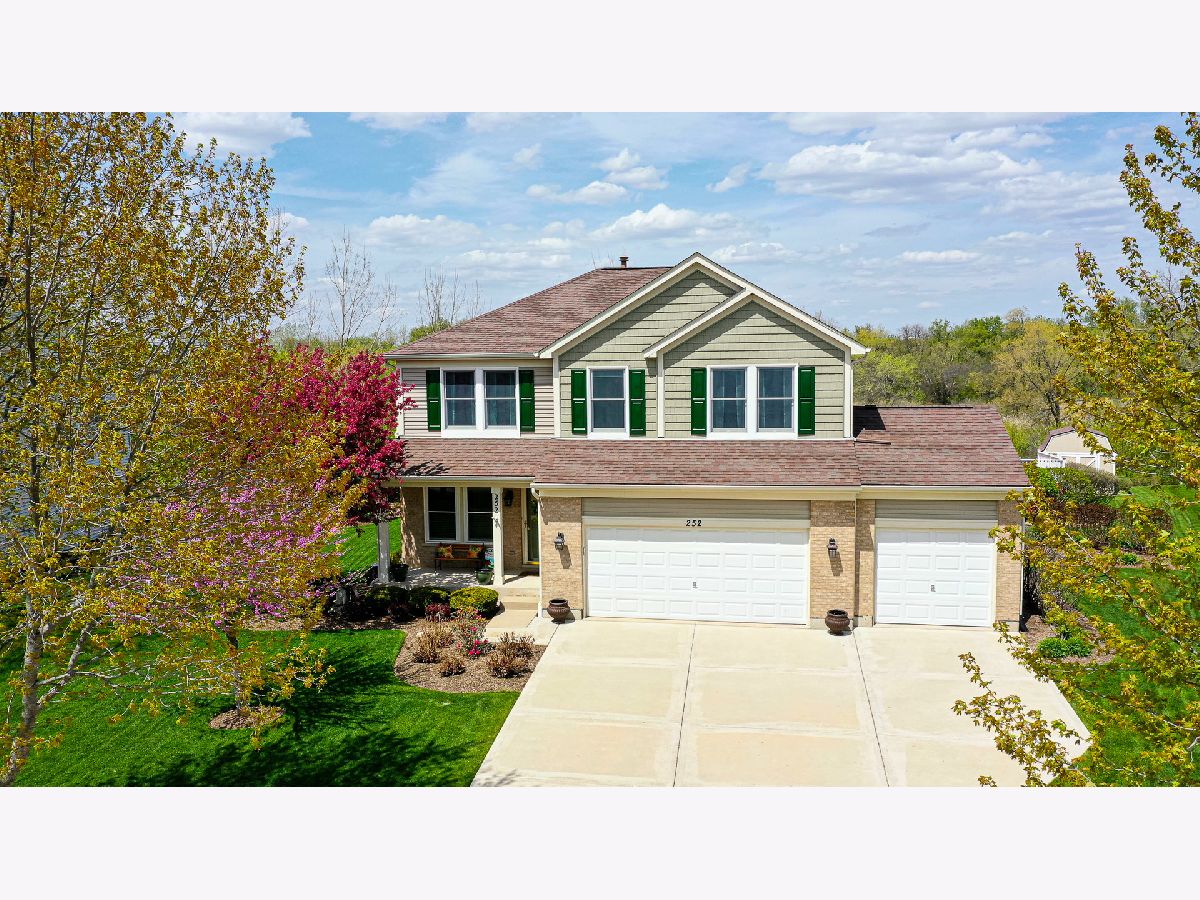 Homes Sold White Oak Ponds Hampshire Illinois, 252 Johnson