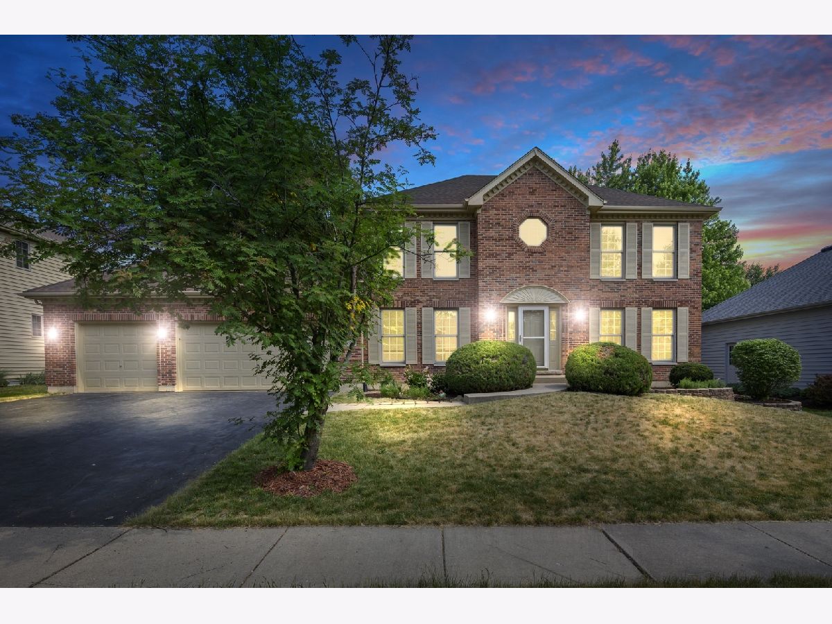 Homes Sold Crestview Estates Bolingbrook Illinois, 739 Crestview