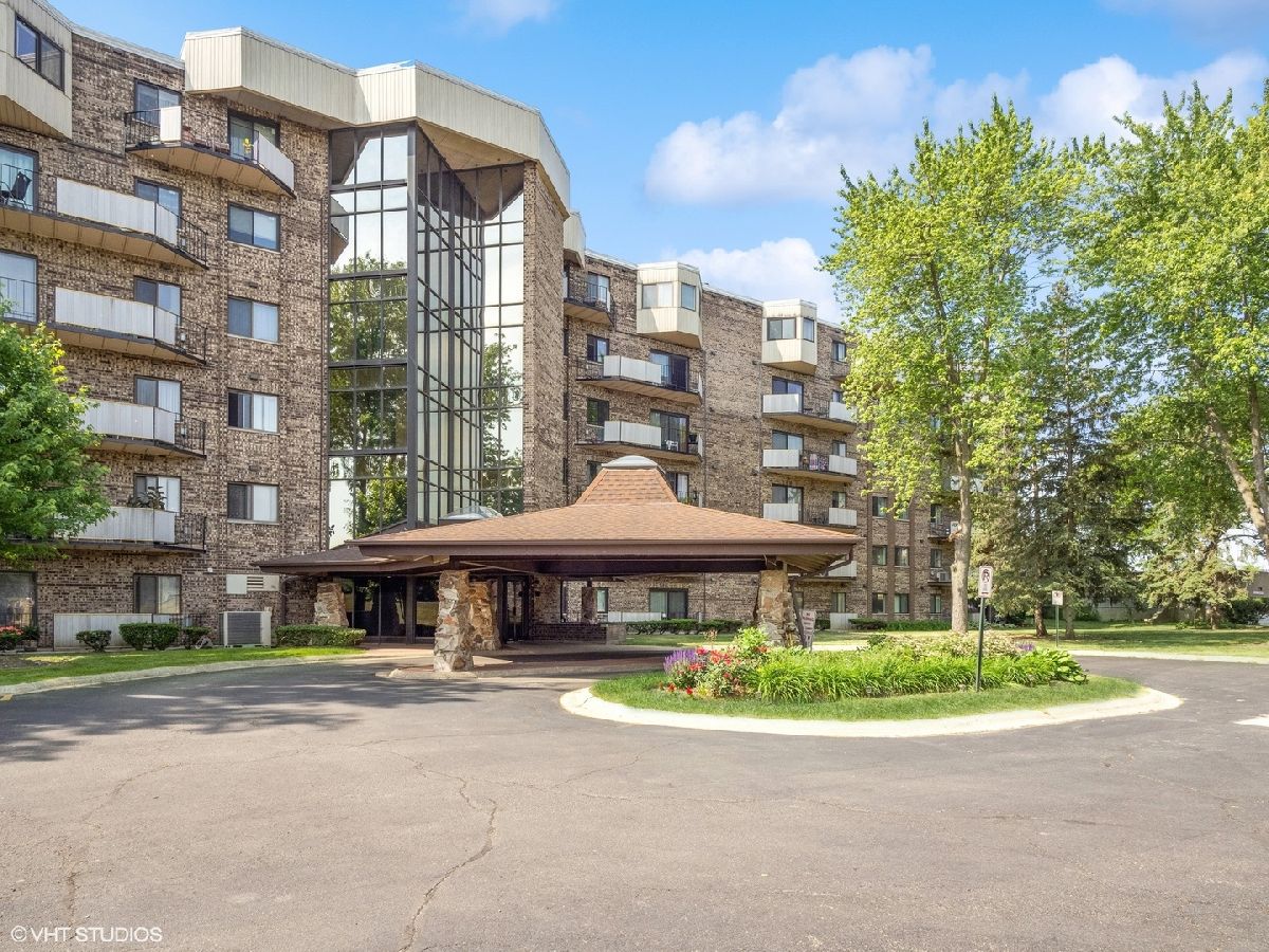 Condominiums Sold San Tropai Palatine Illinois, 1275 Baldwin