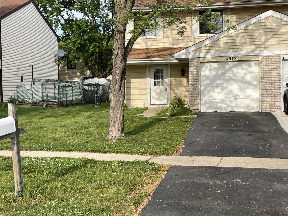 Townhomes & Homes Rented The Groves Hanover Park Illinois, 4515 Jefferson