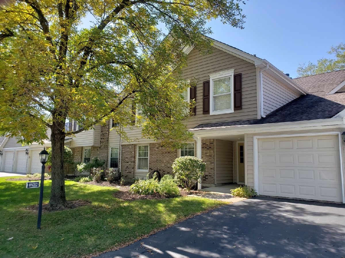 Condos & Townhomes Rented Highlake Winfield Illinois, 0N212 Windermere