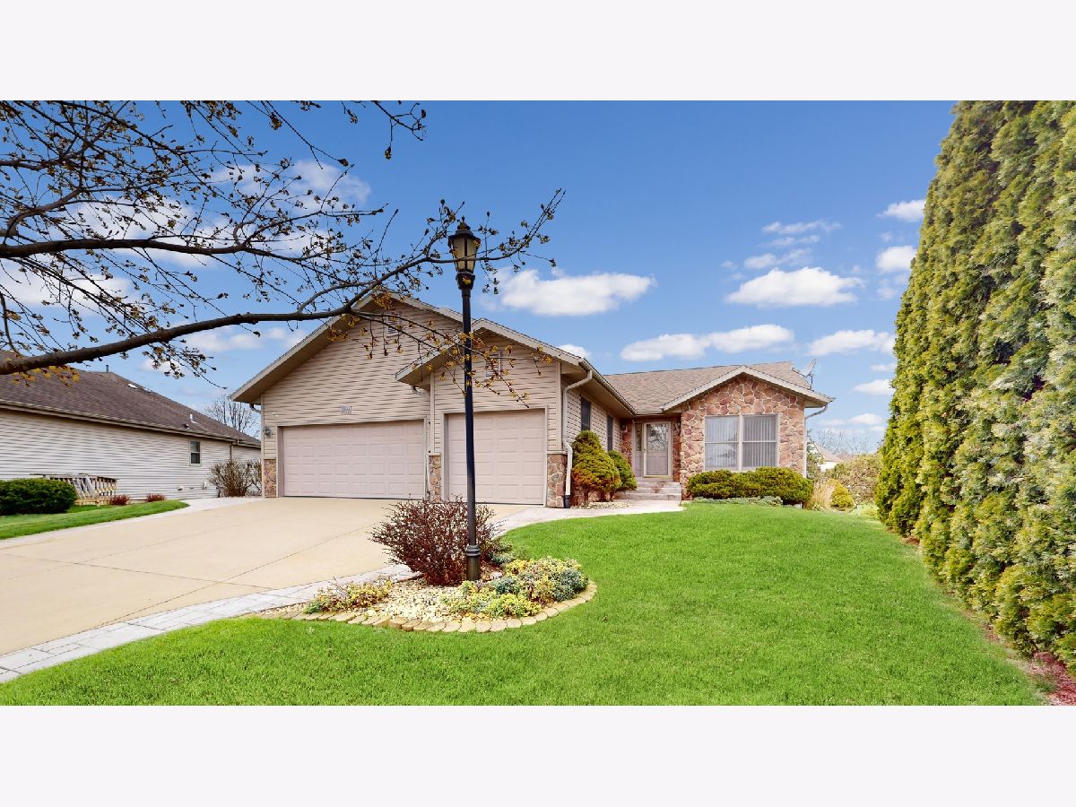  Sold Waterford Wisconsin, 7844 Lakeview