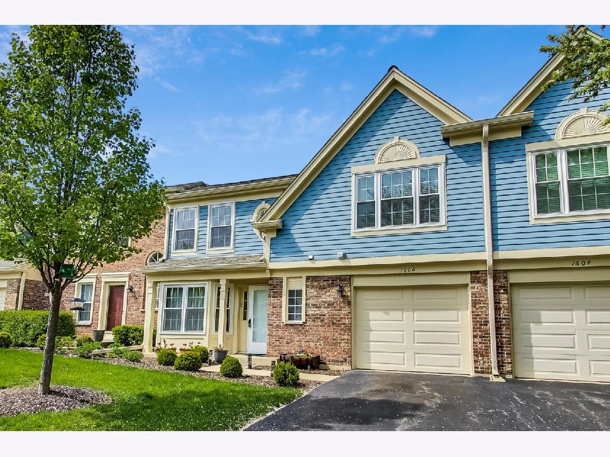 Townhomes Sold Newport Village Arlington Heights Illinois, 1608 Portsmith