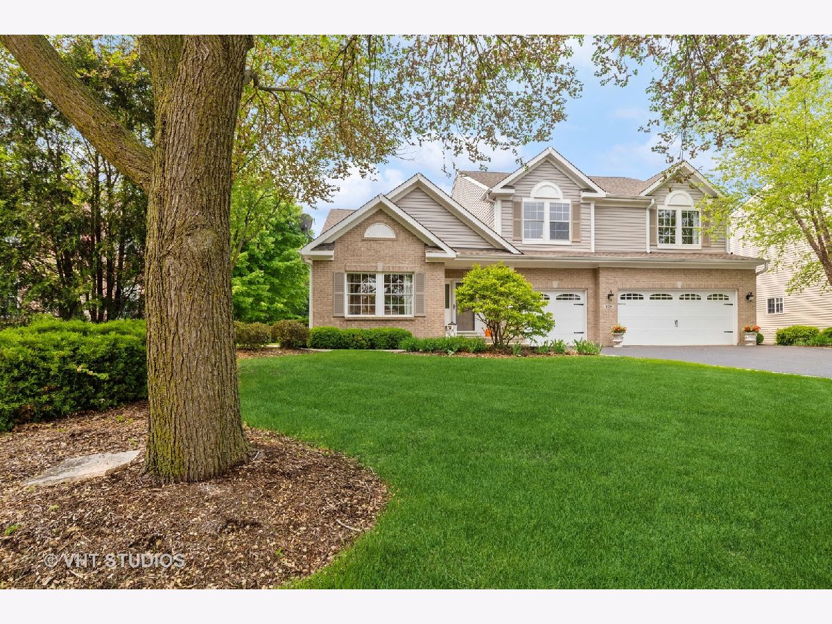 Homes Sold Forest Trail Lindenhurst Illinois, 404 Regent