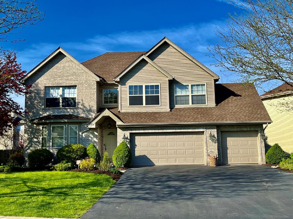 Homes Sold Bronk Estates Plainfield Illinois, 24206 Golden Sunset