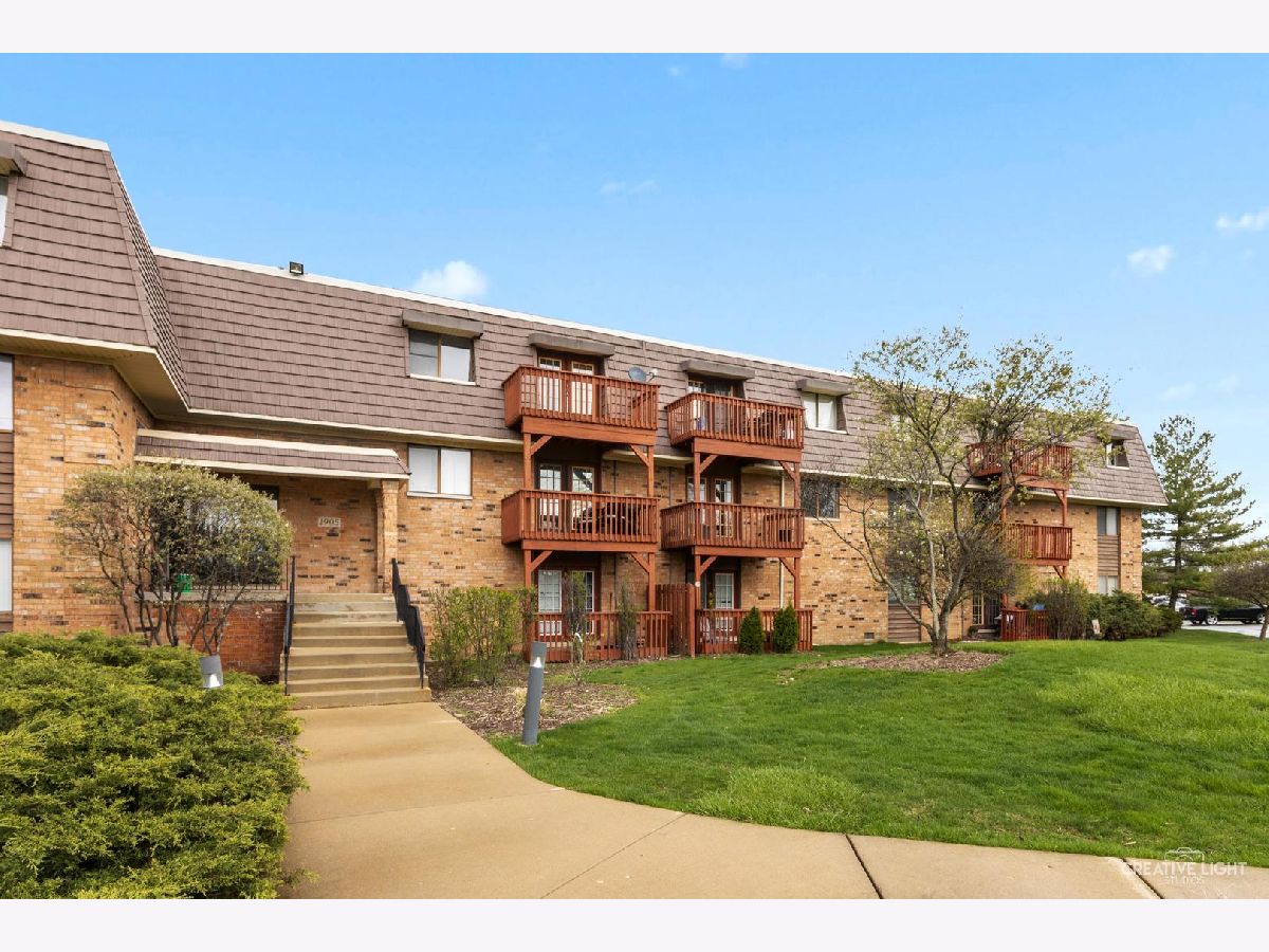 Condominiums Sold Acorn Woods Aurora Illinois, 1905 Tall Oaks