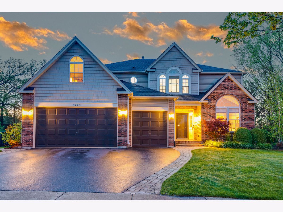 Homes & Townhomes Sold Orchard Hills Wauconda Illinois, 1915 Applewood