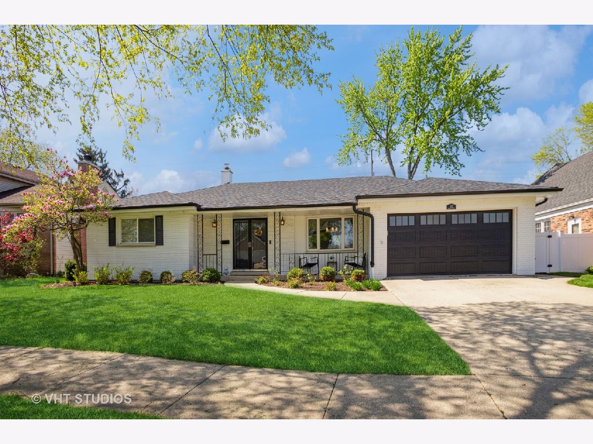 Homes Sold Stratford Hills Elmhurst Illinois, 462 Allison