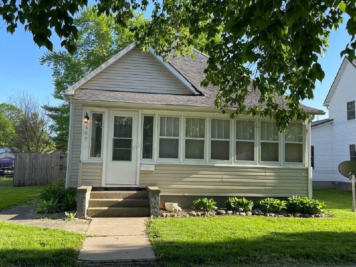  Sold Hoopeston , 609 Washington