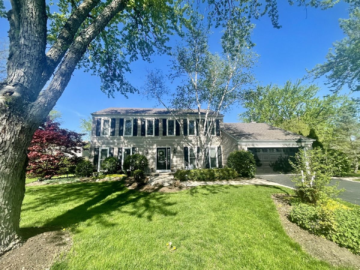 Homes Sold Chippendale Barrington Illinois, 988 Hampton Park