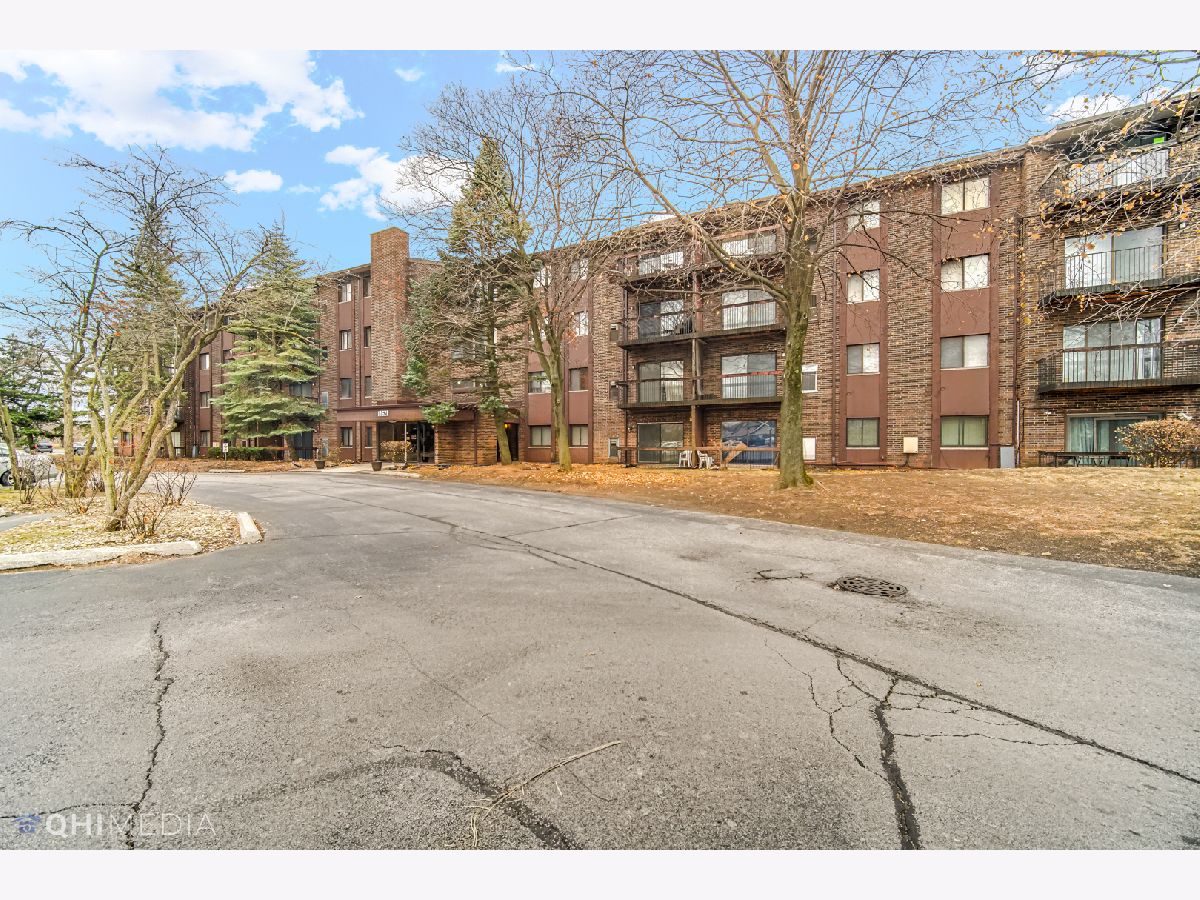 Condominiums Sold Fountain Crest Dolton Illinois, 14621 Greenwood