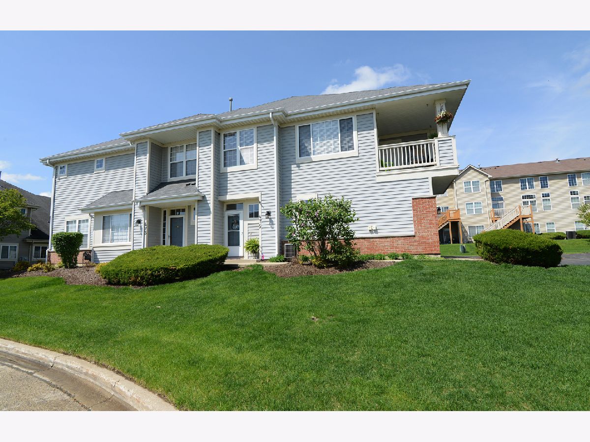 Townhomes & Condos & Homes Sold Holiday Park Fox Lake Illinois, 475 Blue Springs