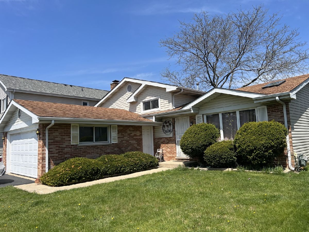 Homes Rented Meadow Lake Palatine Illinois, 1142 Olde Virginia