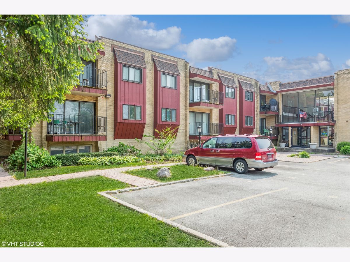 Condominiums Sold Will Bryant Glen Ellyn Illinois, 787 Wilson