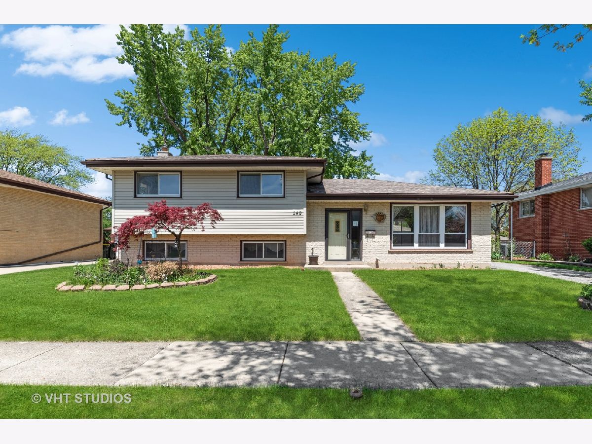 Homes & Condominiums Sold Brookwood Wood Dale Illinois, 549 Forest Preserve