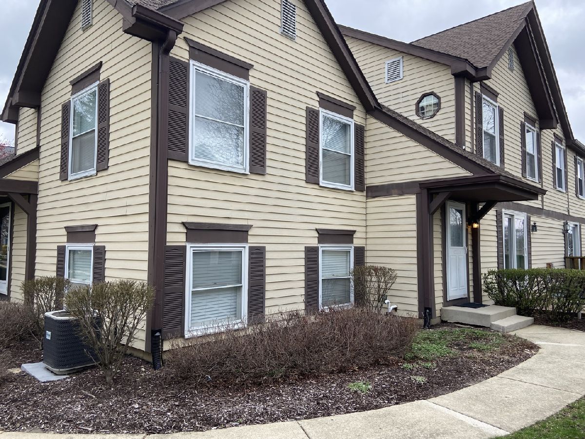 Townhomes & Condos Sold Highpoint Lisle Illinois, 2711 Wayfaring
