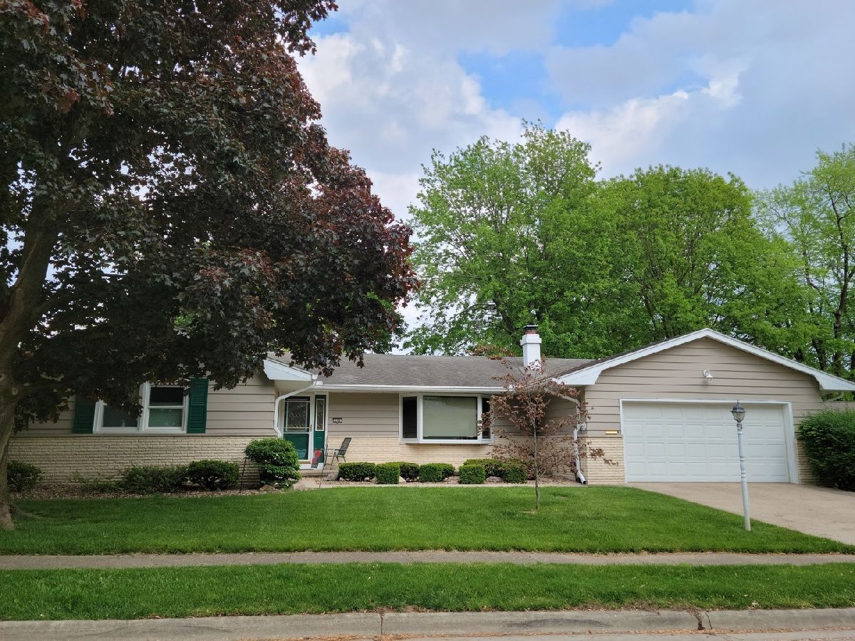 Homes & Condos & Townhomes Sold Parkside Normal Illinois, 208 Foster