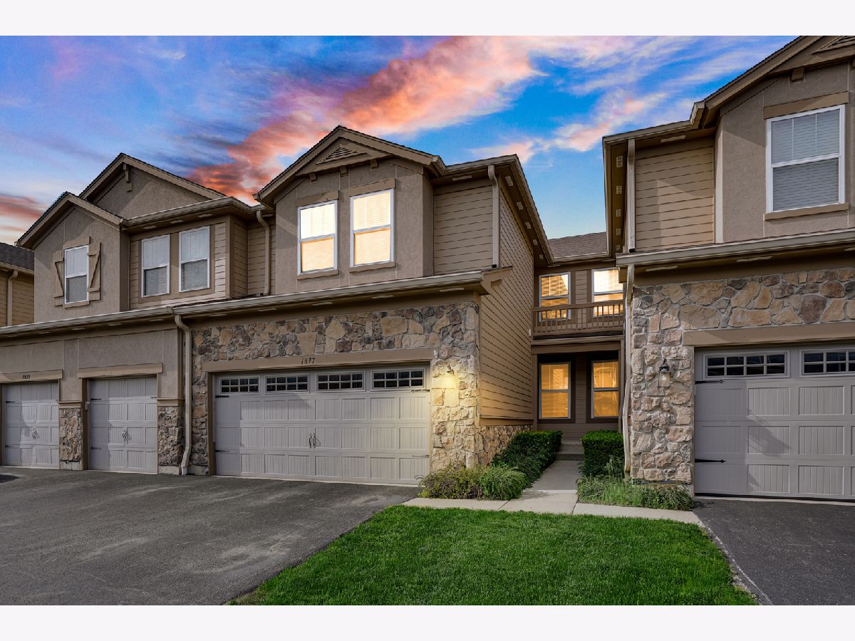 Townhomes Rented Bayhill Vernon Hills Illinois, 1877 Crenshaw
