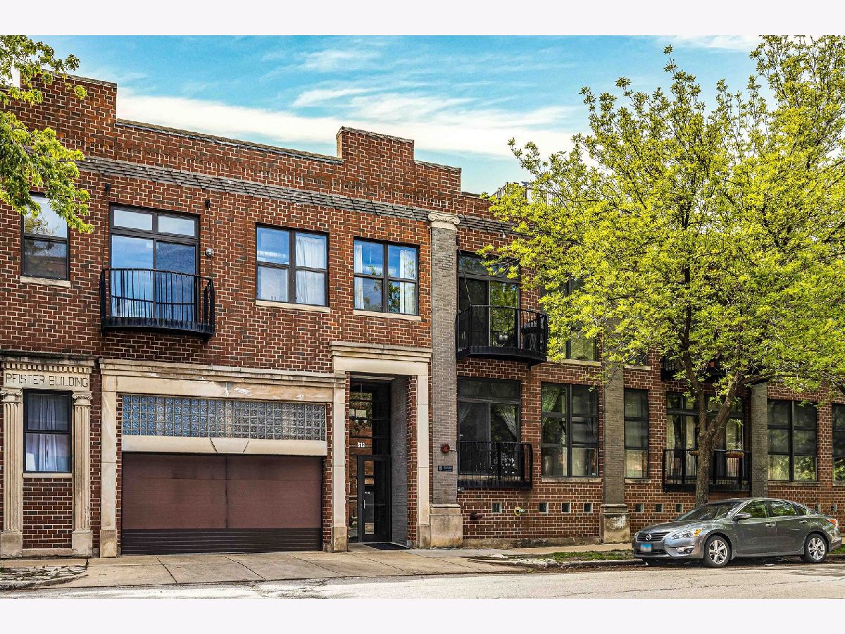 Condos & Townhomes Sold Village Lofts Chicago Illinois, 612 Oakley