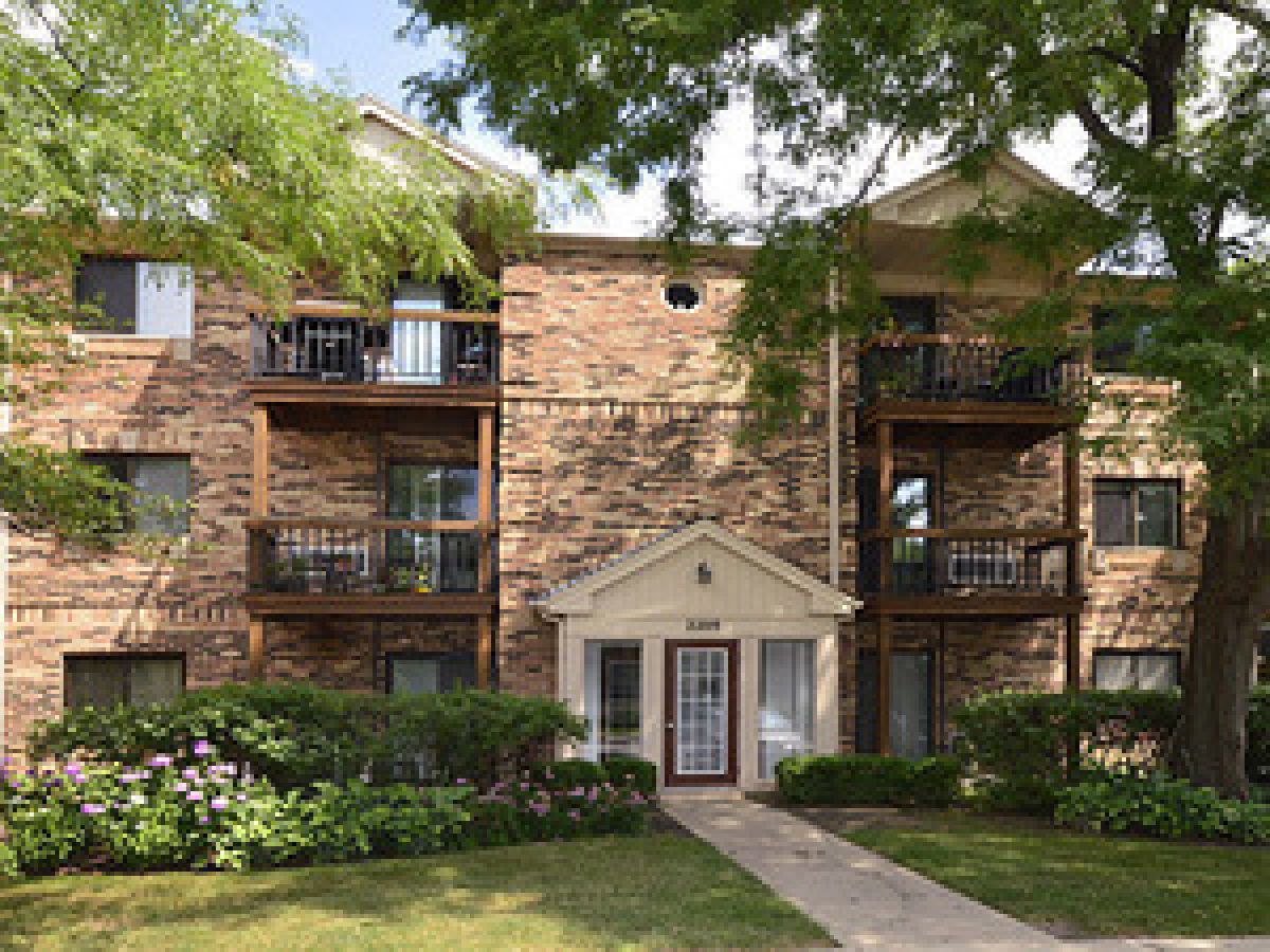Condominiums Sold Rosewood Arlington Heights Illinois, 2209 Nichols