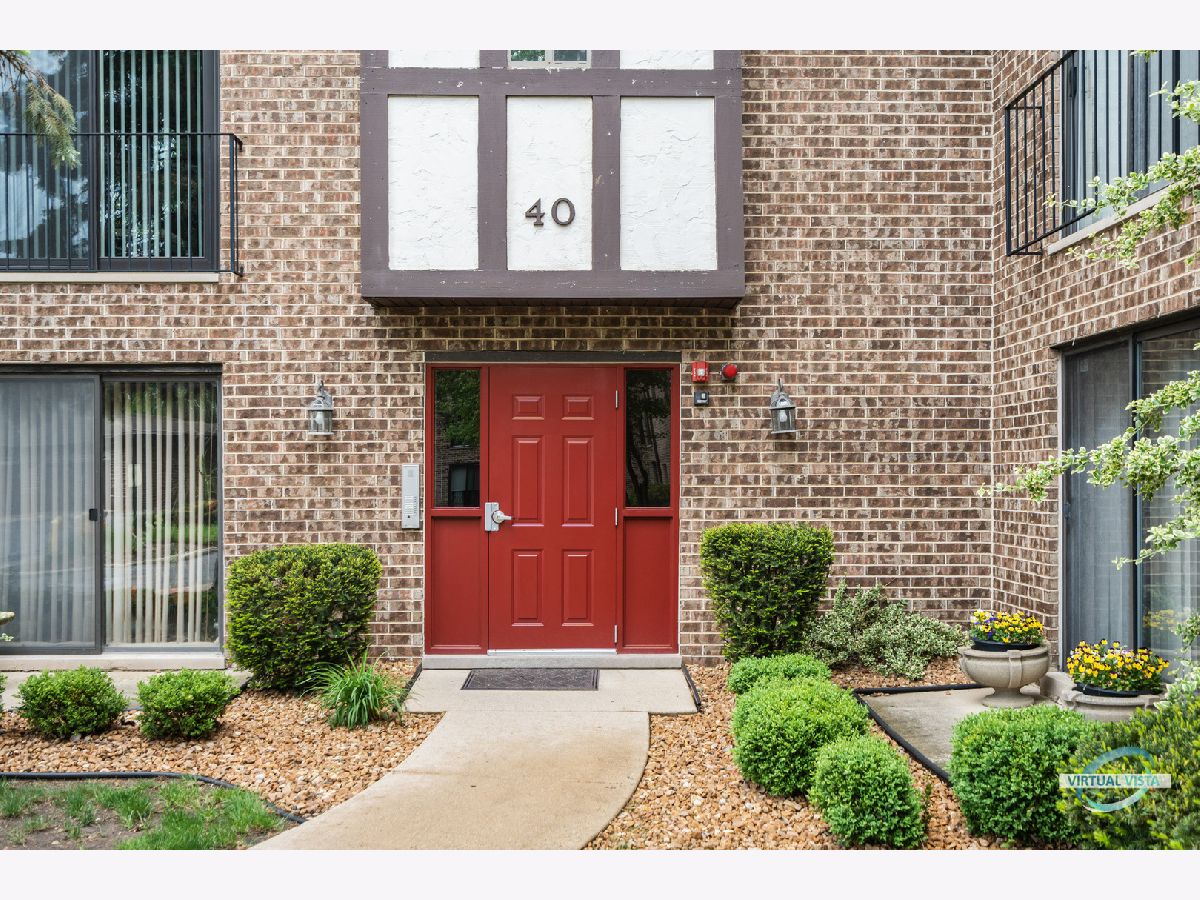 Condominiums Sold Harbor Cove Naperville Illinois, 40 Harbor