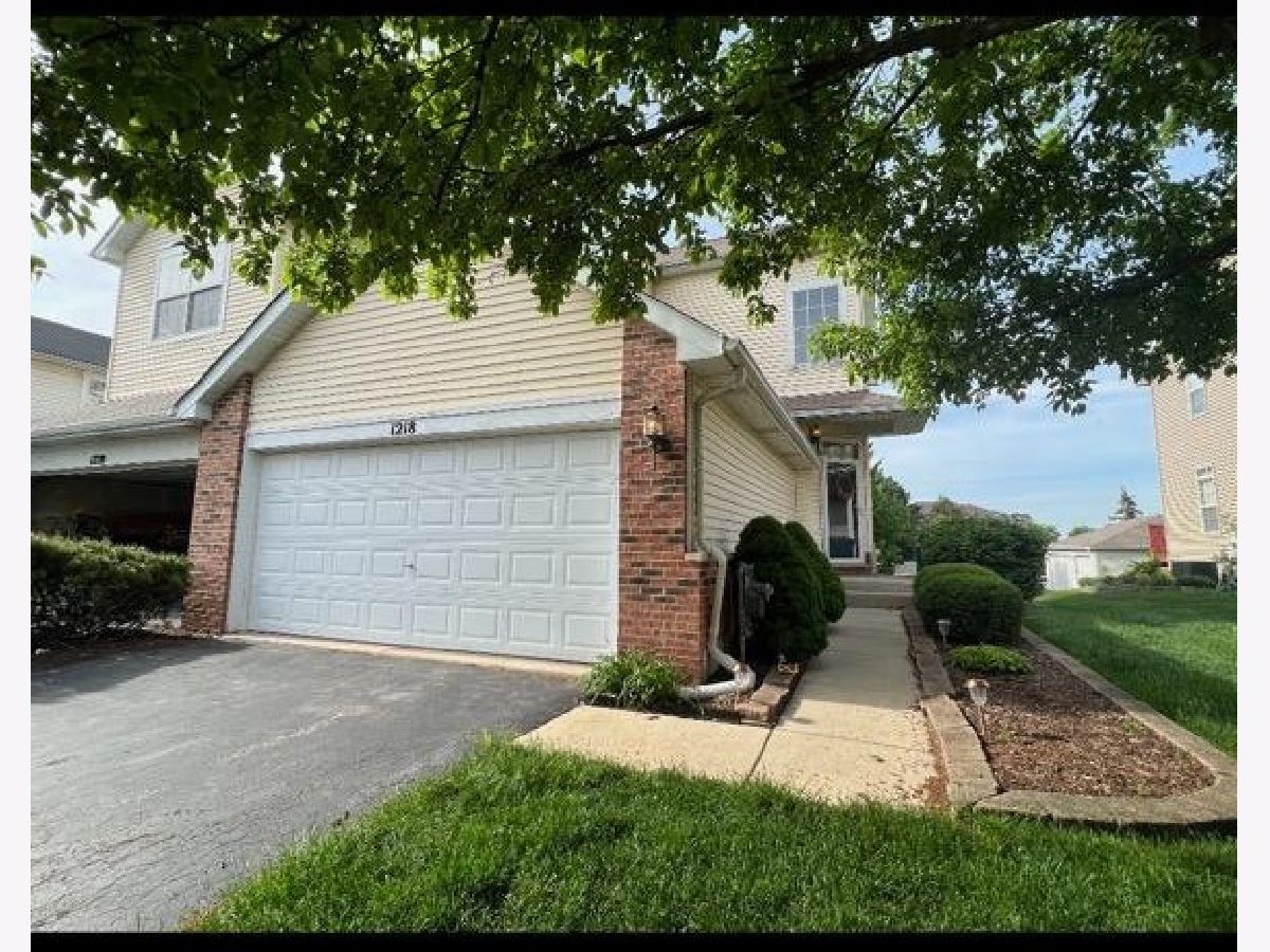 Townhomes & Homes Sold Marquette Landing Romeoville Illinois, 1218 Le Moyne