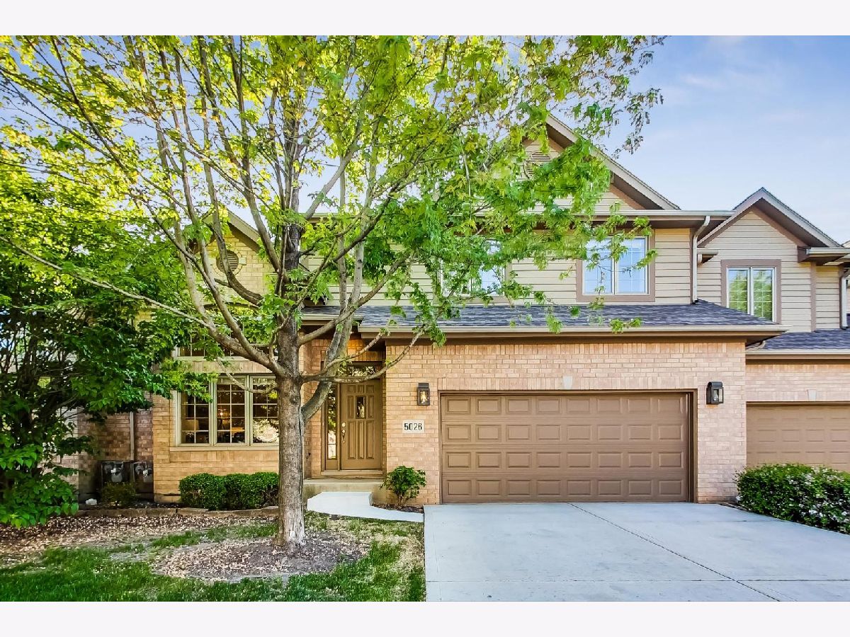 Townhomes & Homes Sold Commonwealth Western Springs Illinois, 5026 Commonwealth