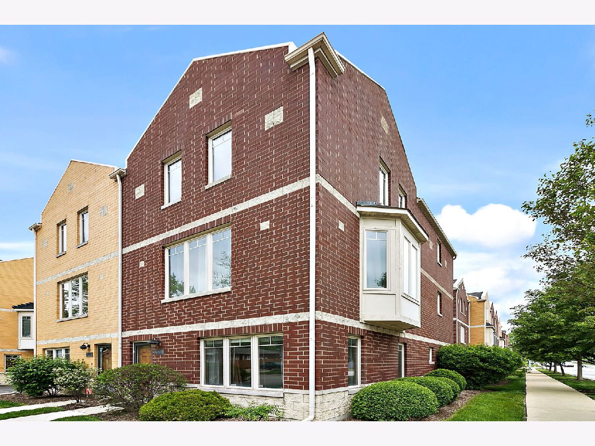 Townhomes & Homes Sold Prairie Square Brookfield Illinois, 8900 31st