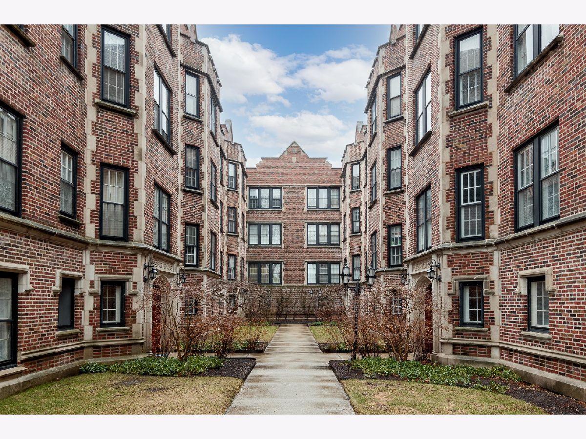Condominiums Sold Tower Court Evanston Illinois, 600 Sheridan