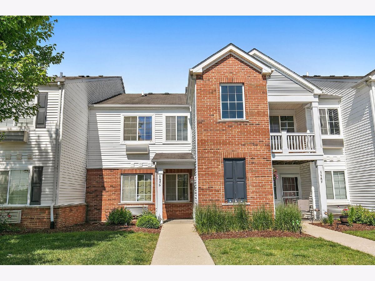 Bristol Bay Yorkville IL, Condos & Townhomes & Homes For Sale & For