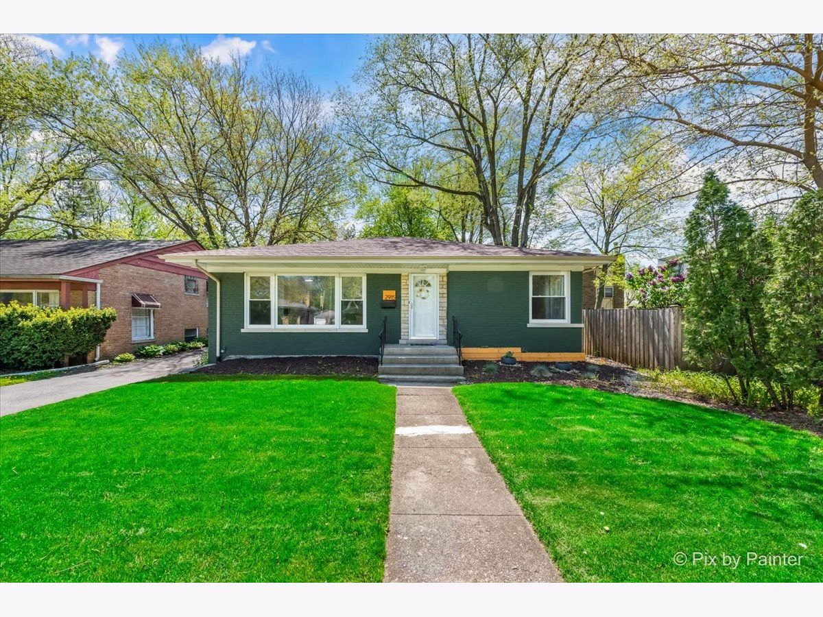 Condominiums & Homes Sold Village Centre Wilmette Illinois, 2915 Wilmette