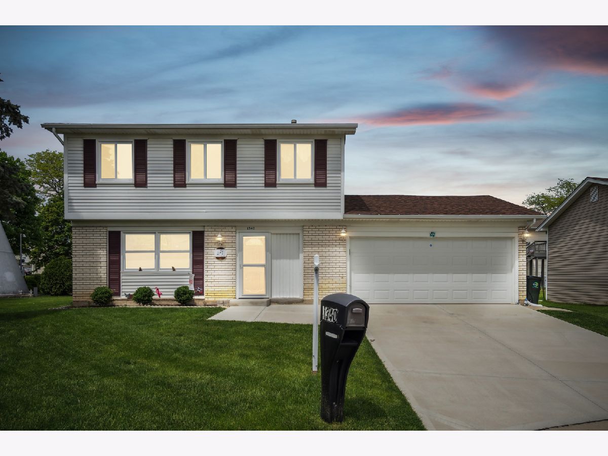 Homes Sold Harpers Landing Hoffman Estates Illinois, 1340 Rock Cove