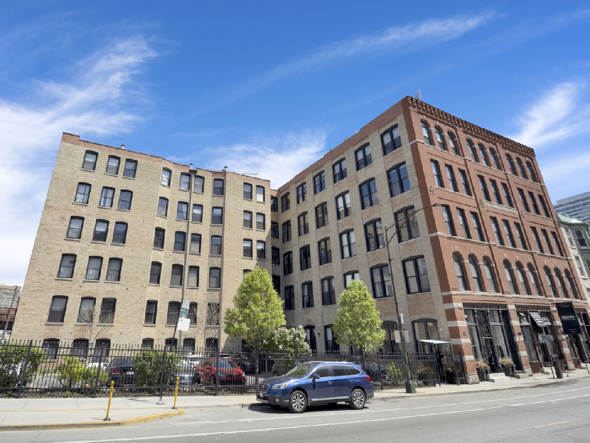 Condos & Townhomes Rented City Towne Lofts Chicago Illinois, 525 Halsted