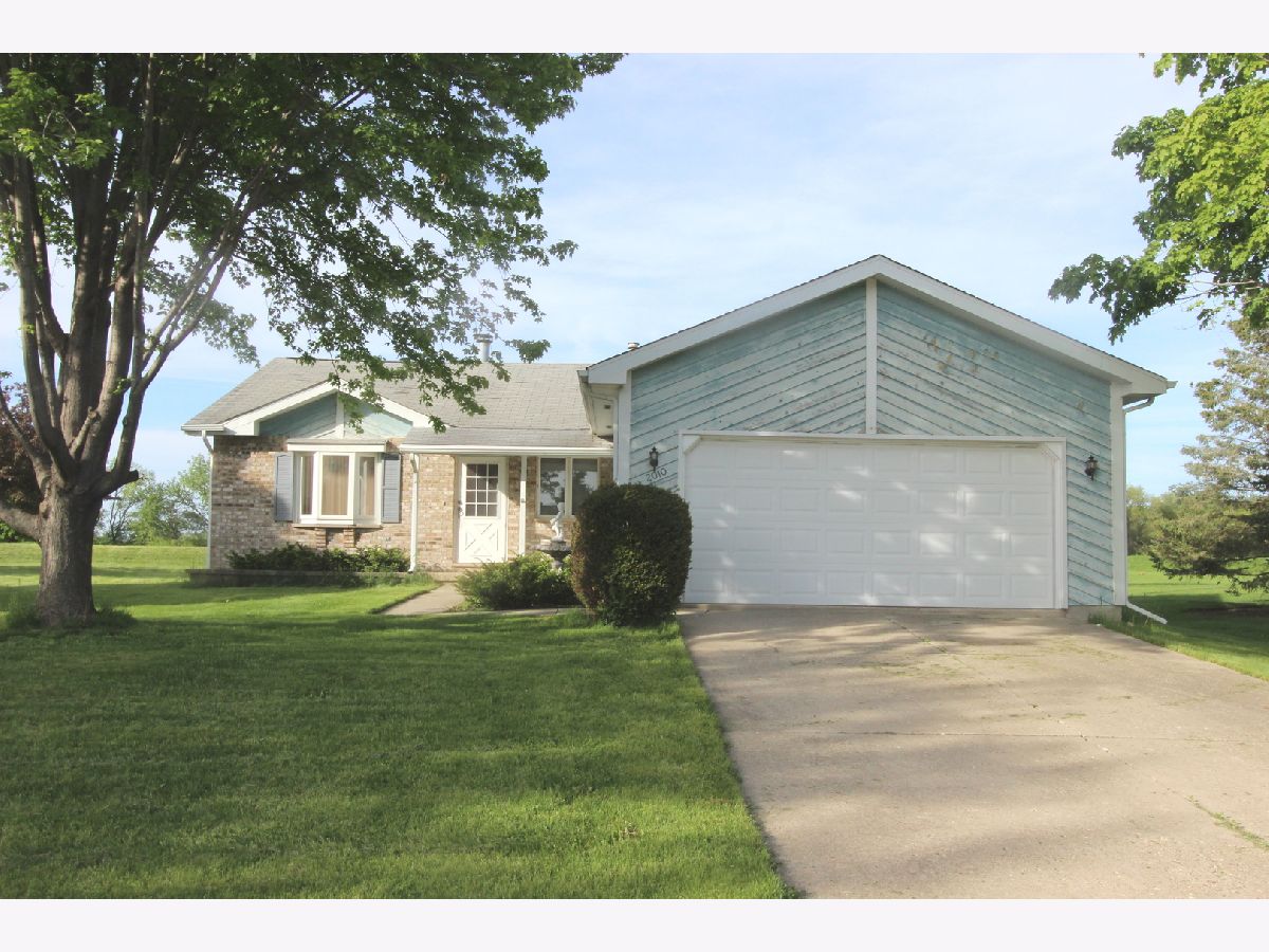 Homes Sold Greenwood Meadows Woodstock Illinois, 2010 Joseph