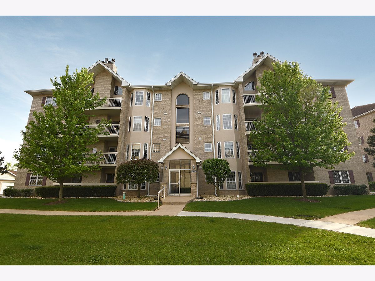 Condominiums Sold Grafton Place Tinley Park Illinois, 7763 Bristol Park