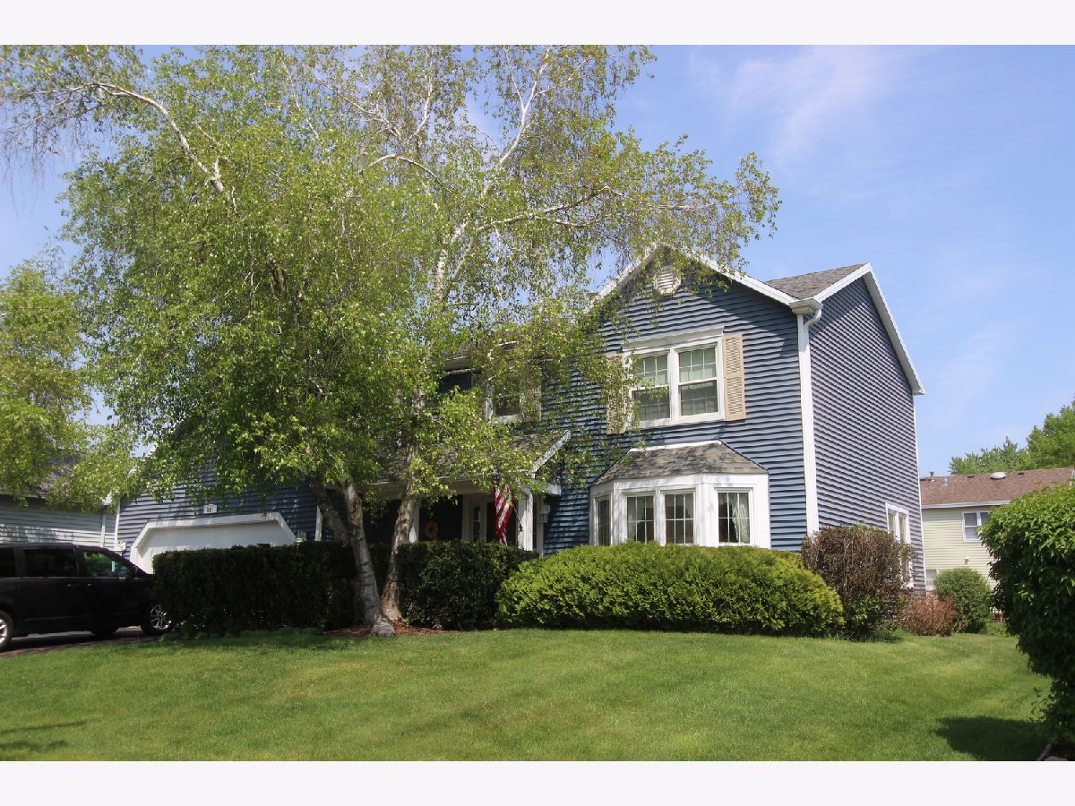 Homes Sold Candlewood Trails Cary Illinois, 821 Redwood