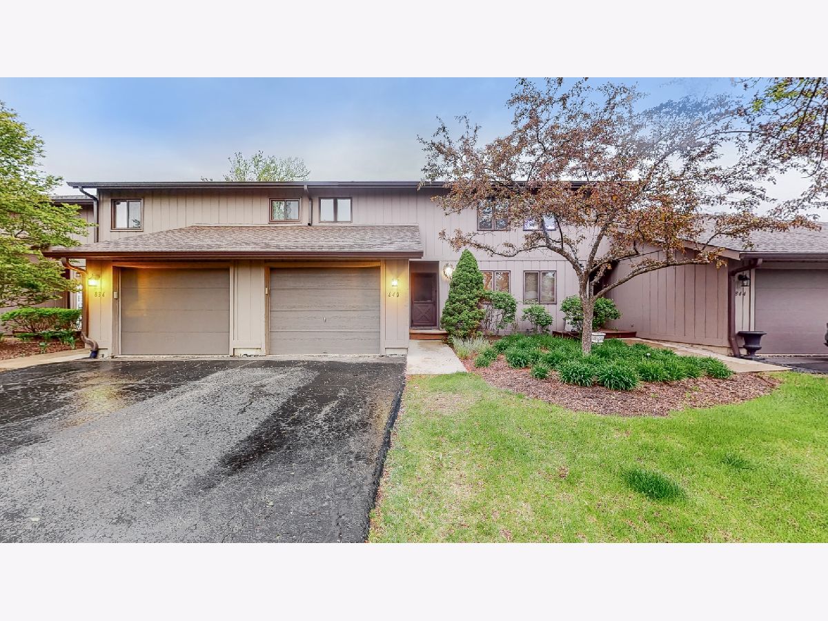 Townhomes Sold Stratford On Avon Grayslake Illinois, 840 Catherine
